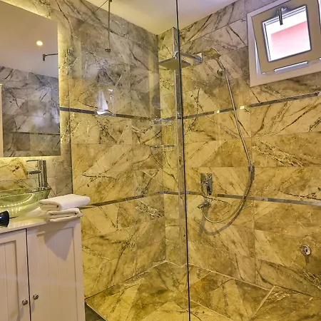 Hotel Bellezza Ortakoy 3*